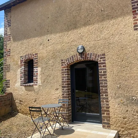 Calme, 30 Minutes Du Mans Luceau